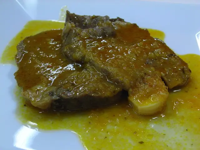 Fricandó de vedella amb moixernons, plato de La Vinya
